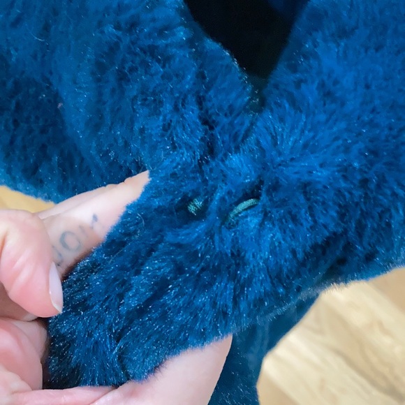 COPY - Heartloom | faux fur blue jacket | s - Picture 5 of 6